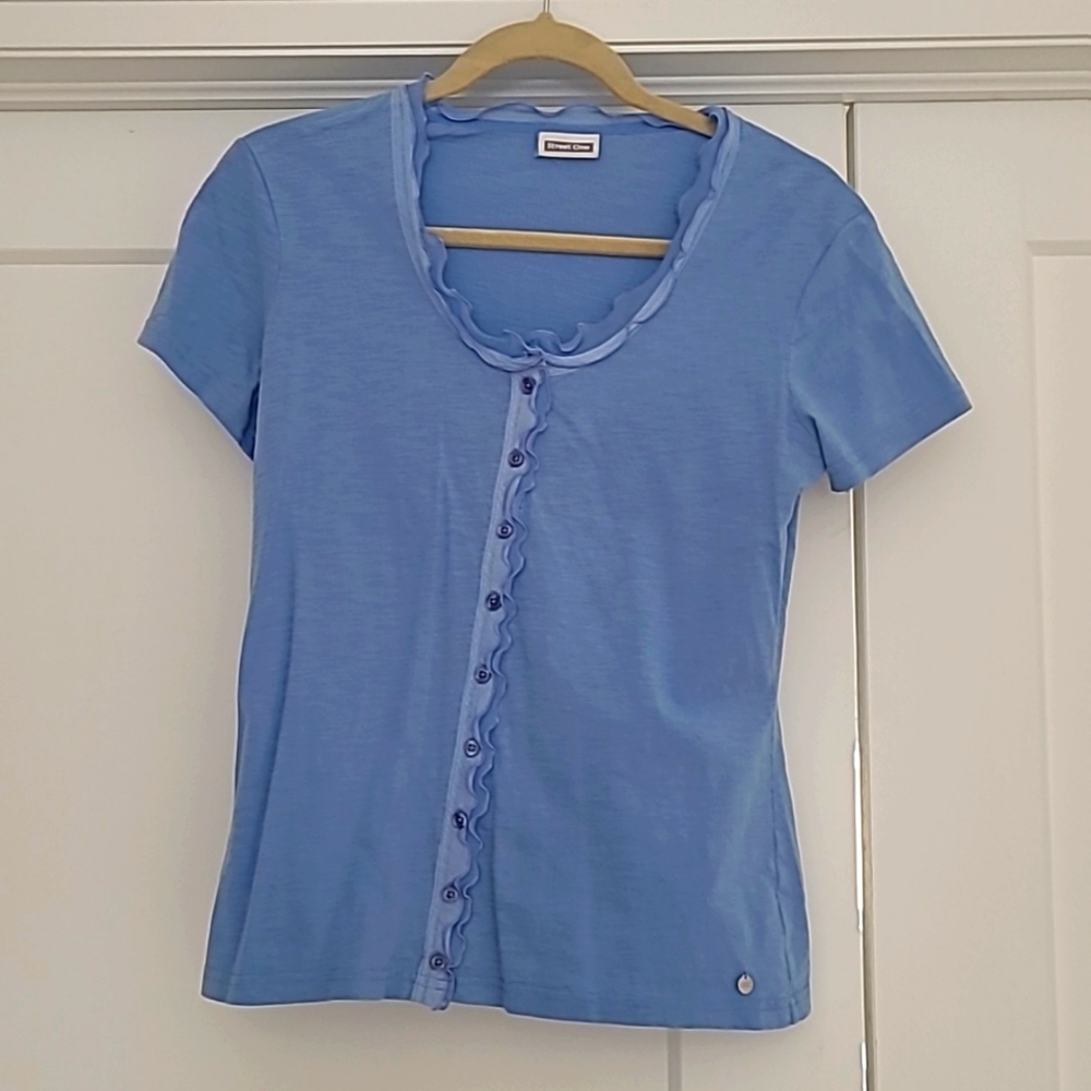 A RARE FIND!  Street One Classy T-SHIRT